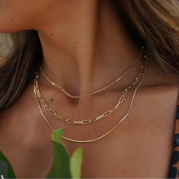 Jewelry - Vintage 18K Gold Plated Paperclip Box Chain Layered Necklace
